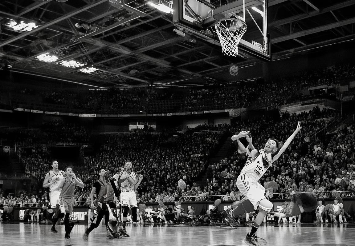 北控VS北京：CBA赛场荣耀对决深度解析(图3)