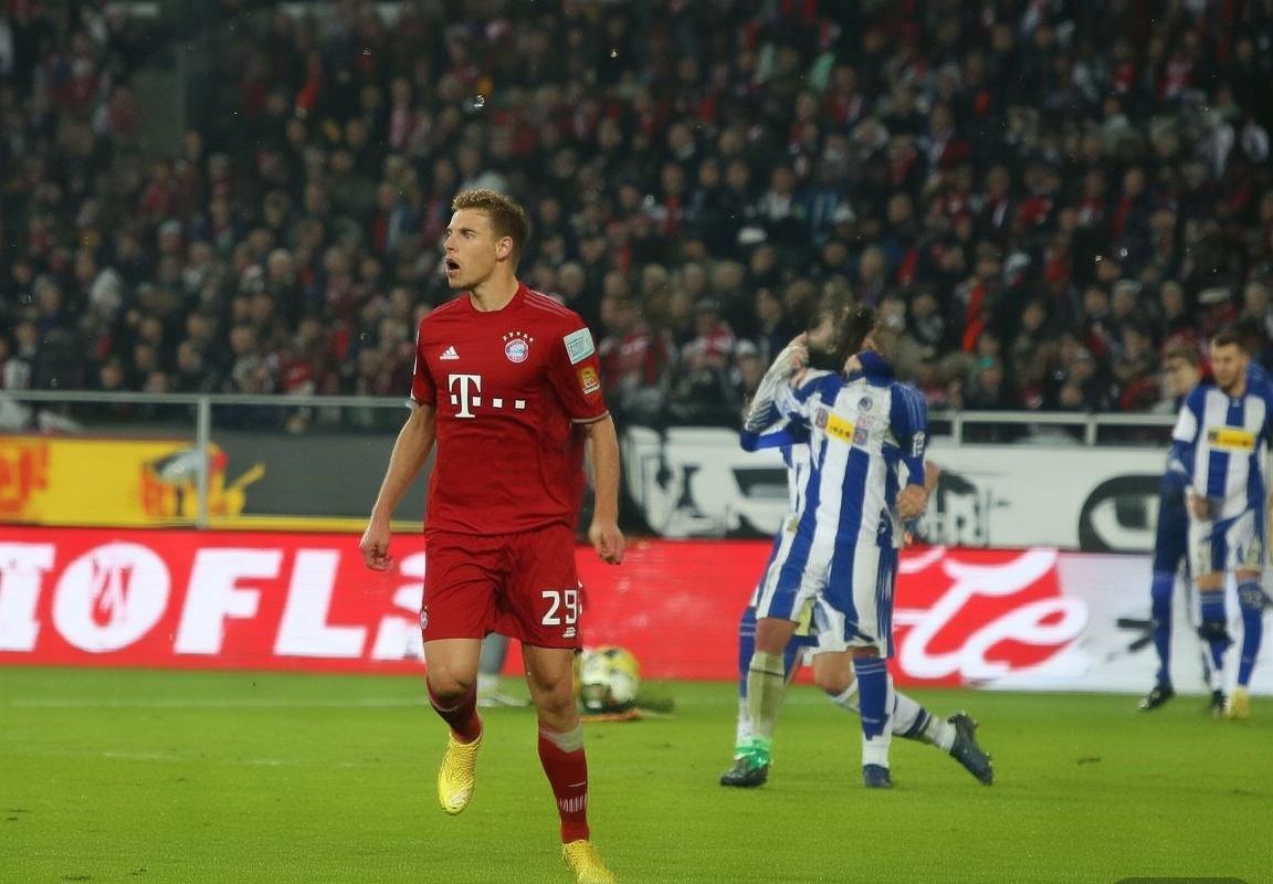 拜仁慕尼黑险胜门兴：防守待提升，门兴韧劲可嘉(图2)